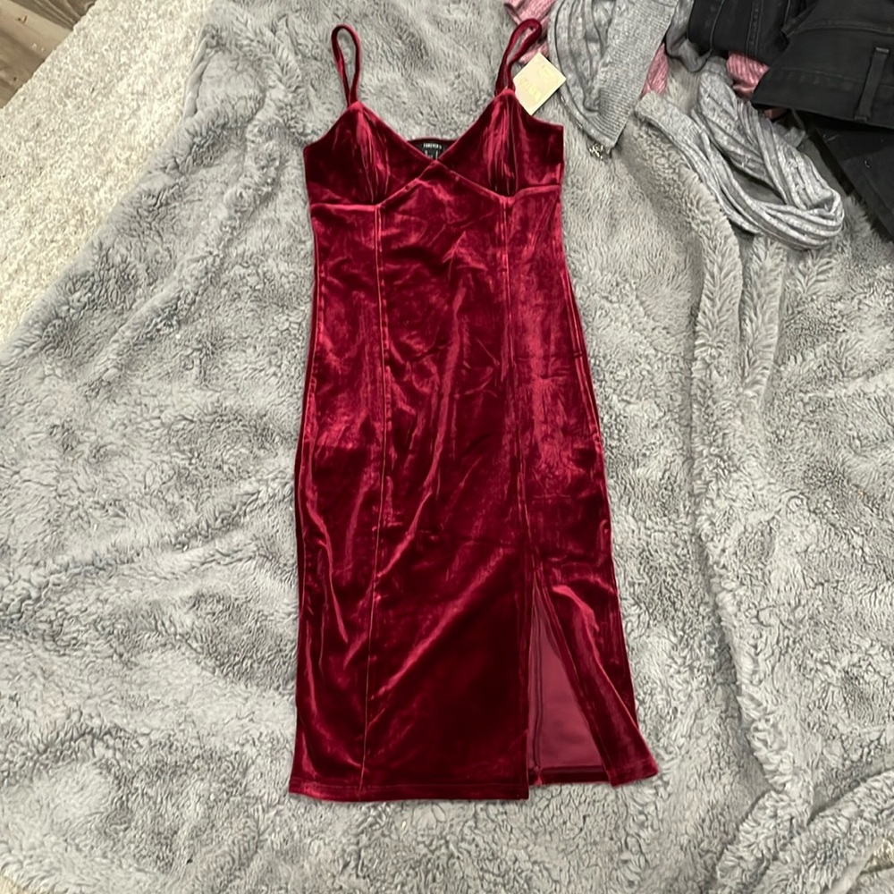 Red velvet forever 21 dress
